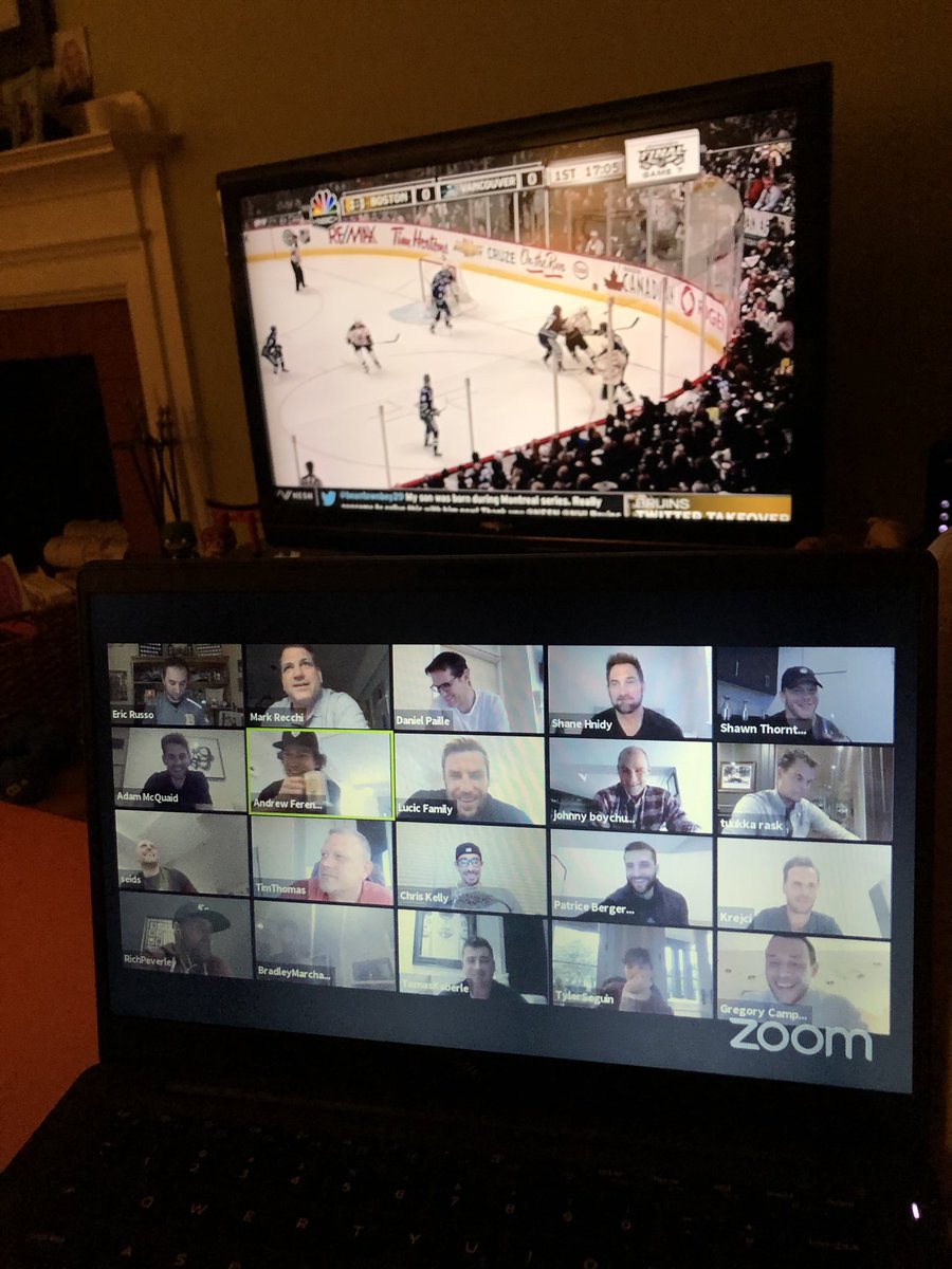 rmd0032's tweet photo. This makes me SO happy! @NHLBruins https://t.co/gLpVMhjabp