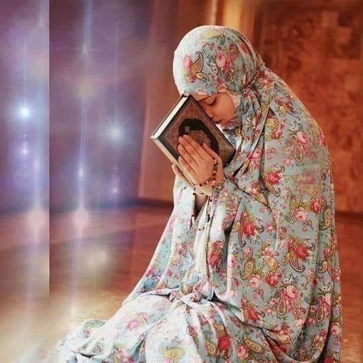 eRHa_Wie's tweet photo. Bismillah ..
"Meski lantunan Al-Qur'an mu tak seindah orang lain, tak mengapa. Allah tetap ingin mendengar bacaan Al-Qur'an yg terlantun langsung dari mulutmu.."
-Iqra :)
#selfrminder .. https://t.co/ig2vHtomkn