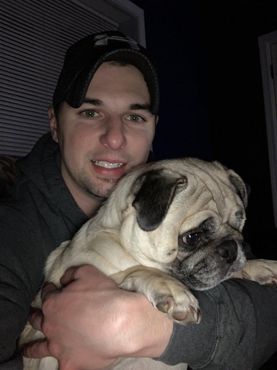 dparr507's tweet photo. He hates me https://t.co/m0RV83zuY5