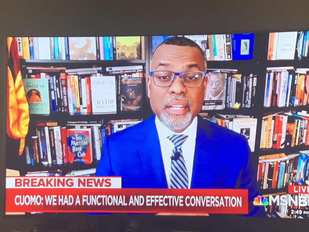 drruthknows's tweet photo. Just watched @esglaude on MSNBC and always impressed with his contribution to the discourse. But can I just say something about this home library? #goals #readinglist https://t.co/LBYJqsWVCB
