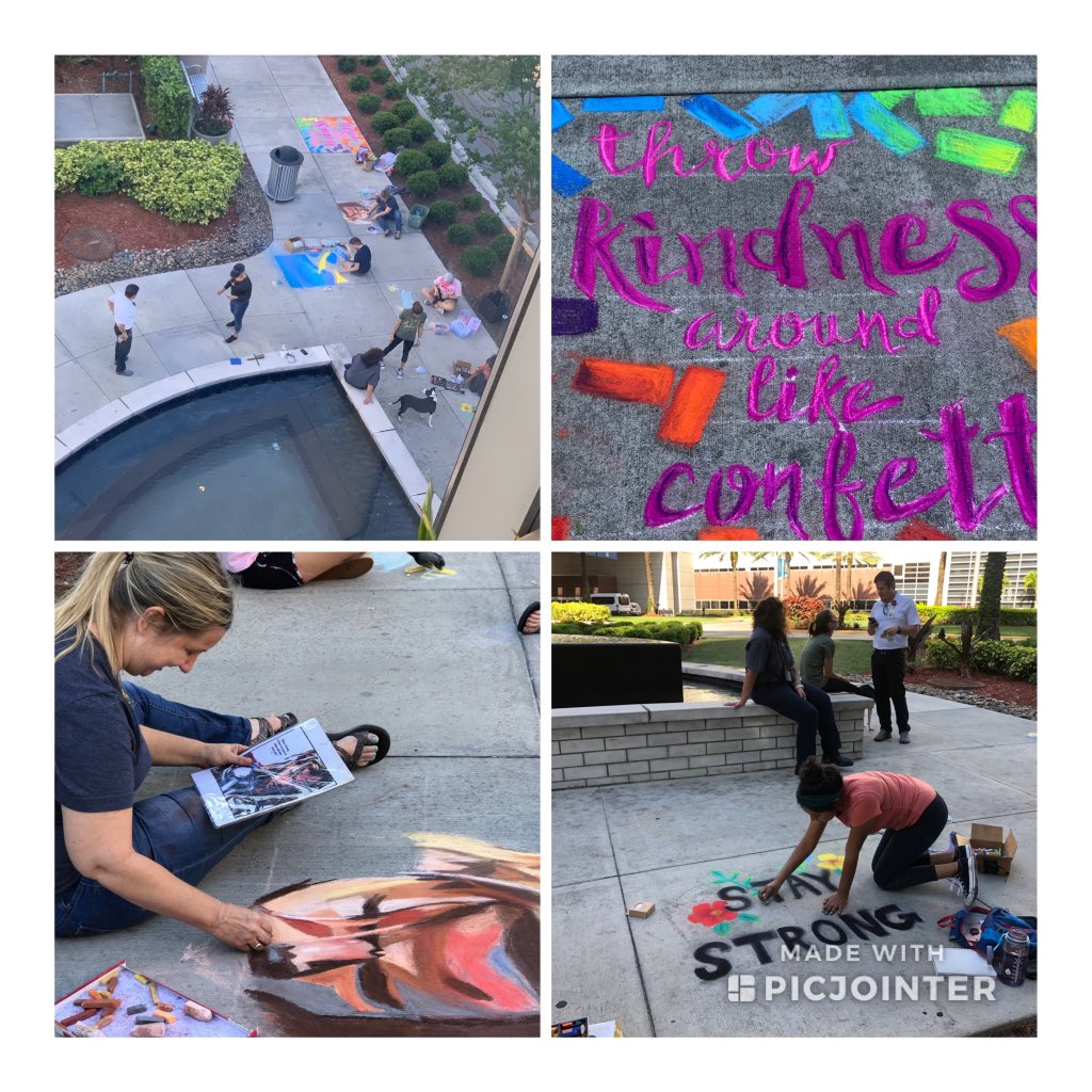 olenick_k's tweet photo. 🎨✨Creative chalk artists have descended on @AdventHealthCFL with heartfelt messages for our #HealthcareHeroes #HealthCareWorkers #spreadthanks #ThankyouORL https://t.co/GcdAsNkIO9