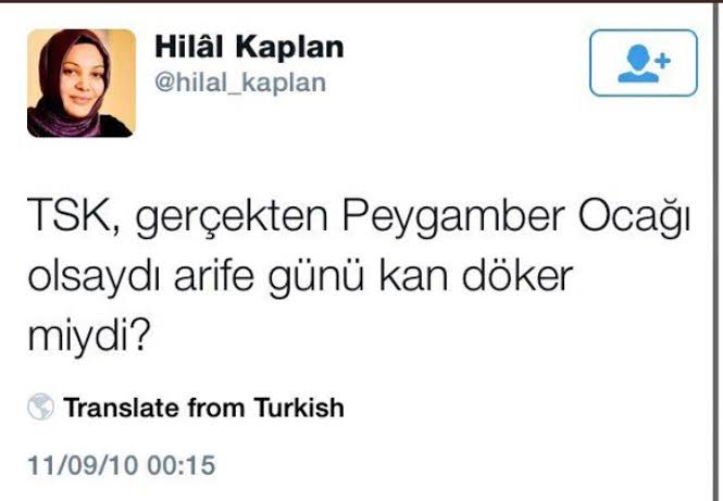 UmitKaraca_'s tweet photo. Hilal Kaplan denen bu kadın yıllarca terör örgütlerinin propagandasını yaptı.
Bu kadının yaptığı Pkk propagandalarına kapılıp dağa çıkan teröristlerin, Şehit ettiği askerlerimizin vebalini kim ödeyecek? https://t.co/dlJ366IJPB