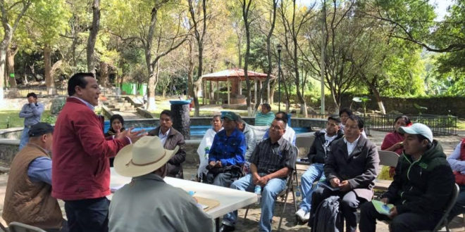 XEPUR1's tweet photo. SPI reconoce a la XEPUR como medio de comunicación más importante de la geografía purépecha, por lo que ara que otras dependencias del Gobierno del Estado se acerquen a la radiodifusora pública para informar y escuchar a las comunidades indígenas sobre las políticas.
#XEPUR
*DJL https://t.co/RaI9xbkk30