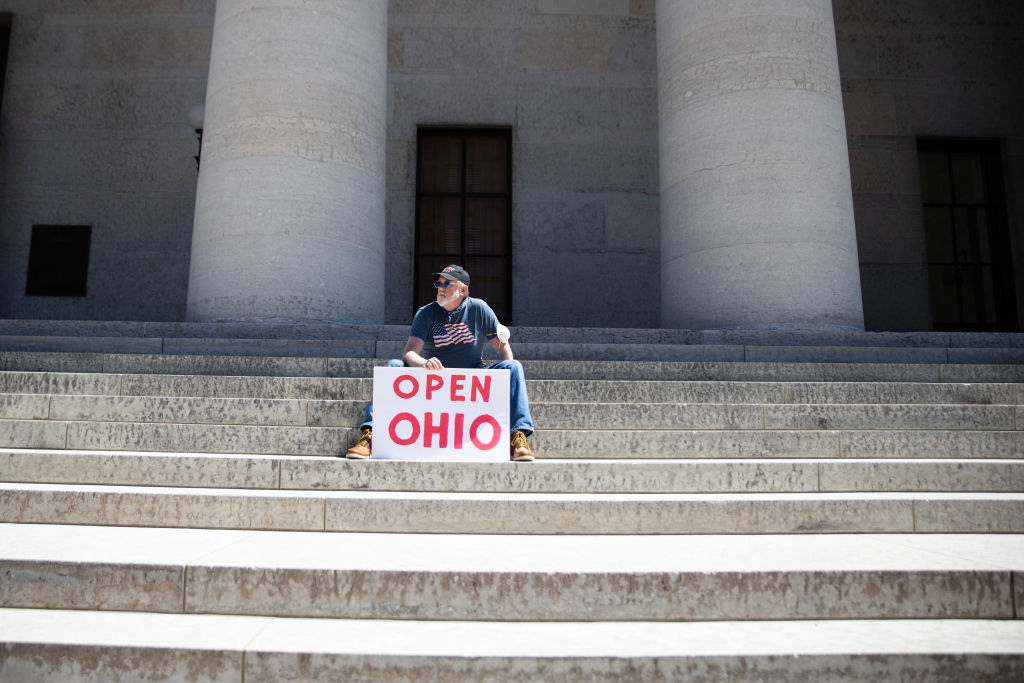 In South Carolina, stores and beaches are already open.In Georgia, businesses will reopen on Friday.Tennessee and Ohio will begin restarts on May 1.All of these states have seen Covid-19 case counts jump within the past few days  http://trib.al/p25tF0P 