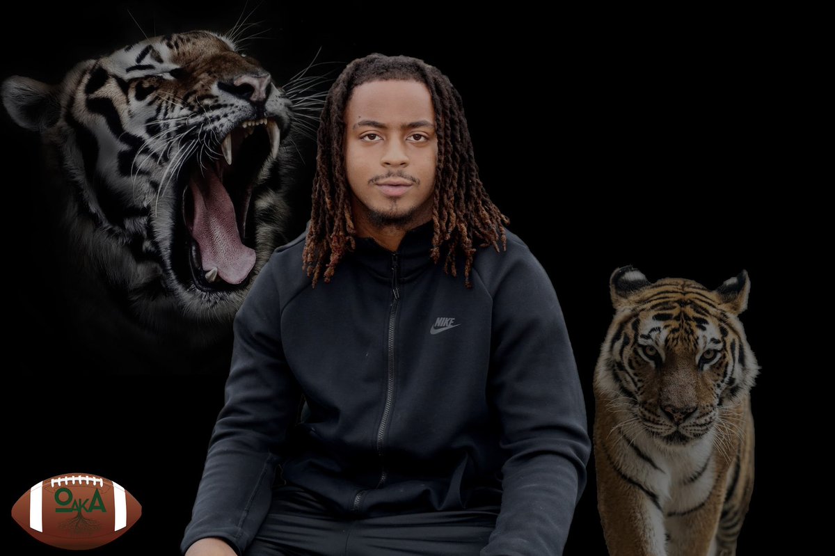 the_oaka's tweet photo. We sat down w East Central University RB @Mookiedouglas6 🏈 a few weeks back and talked with him about his journey to get to the collegiate level. His SYR will be out Thursday 🔥 https://t.co/G2gFpK77gZ