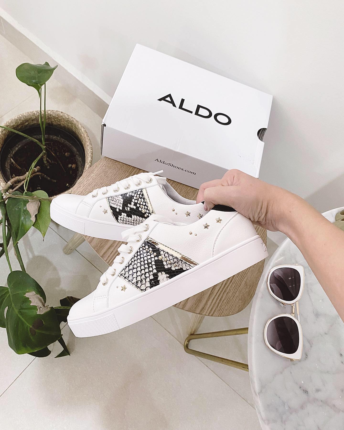 ALDO Shoes on Twitter: for a way to stay comfortable at home? Discover our wear-everywhere https://t.co/H4qsPk3iv1 // via @patty_cascar #AldoShoes / Twitter