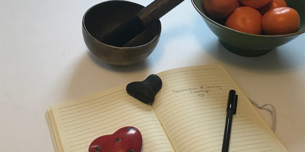 It's not too late to join in on the free 5-day writing and meditation challenge. Head over to this link to start nadiacolburn.com/mindful-writin…
#writingchallenge #writing #meditation #wellbeing #creativity