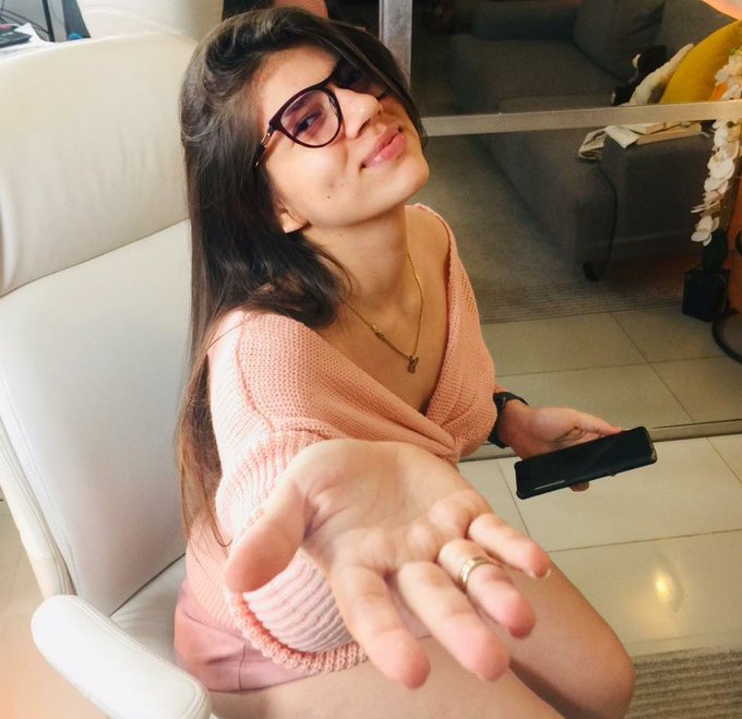 Hello there! Since Saturday night I haven't feel well and I fear I can not be with you this week but<a href="/tag/girls"class="tags"><span>#girls</span></a><a href="/tag/sexy"class="tags"><span>#sexy</span></a><a href="/tag/live"class="tags"><span>#live</span></a><a href="/tag/europe"class="tags"><span>#europe</span></a><a href="/tag/online"class="tags"><span>#online</span></a><a href="/tag/asia"class="tags"><span>#asia</span></a><a href="/tag/streamer"class="tags"><span>#streamer</span></a>