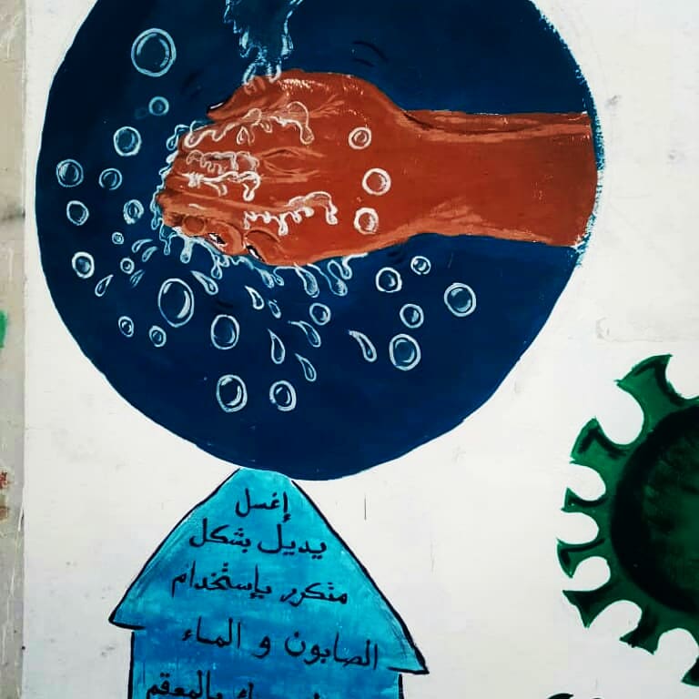 tashbik12's tweet photo. تيم تشبيك غرفة طوارئ لجان مقاومة الدمازين بالتنسيق مع مجموعة art for peace للرسم دشنت جداريات  توعية بجائحة كورونا سلطت فيها الضوء علي مواجهات وزارة الصحة في التعامل مع الفايروس عن طرق الوقاية .

#تشبيك_مقاومة_الكورونا https://t.co/VuWCAKegrD