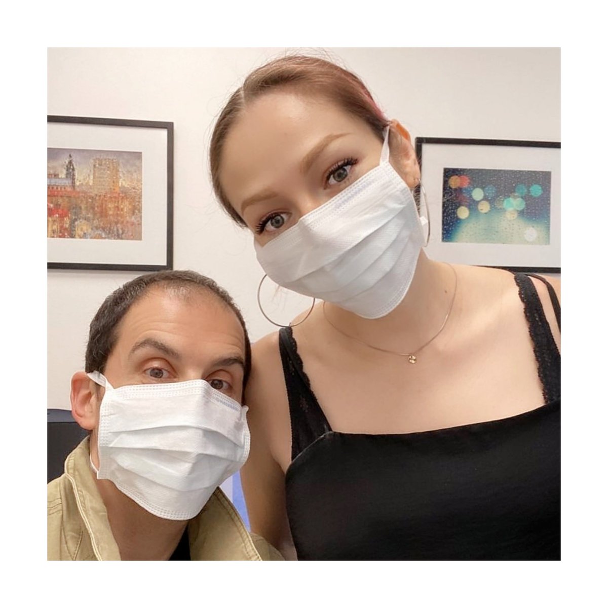 La vida pasa entre cuarentena y embarazo, lo tomamos un día a la vez y con la mejor actitud posible. 😷🙌🏻 #cuarentenacoronavirus #actitud