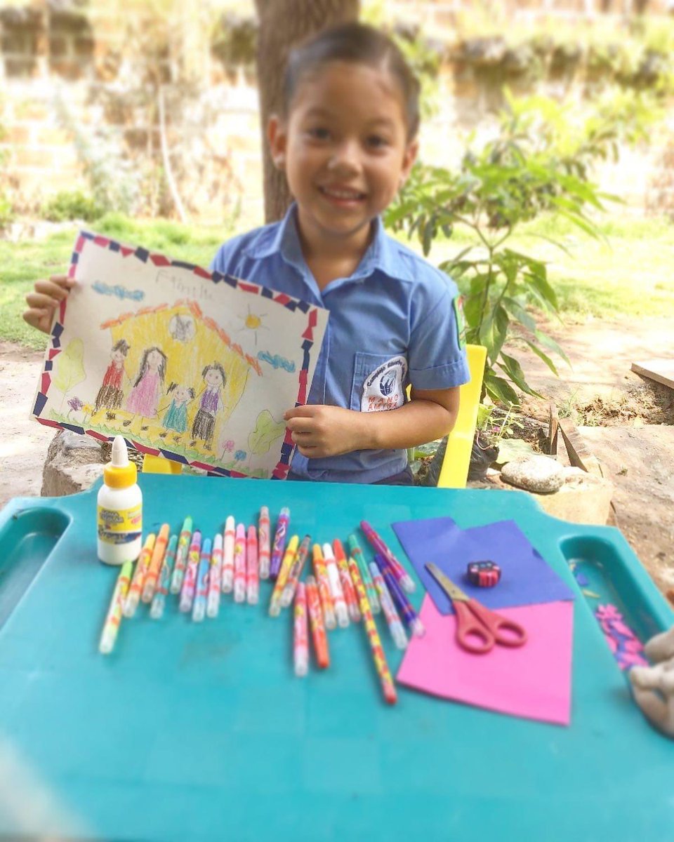 VISFoundationSV's tweet photo. El estudio permite a nuestros niños desarrollarse mejor como personas, desarrollar capacidades intelectuales que emplearán en un futuro como profesionales.  Súmate a la causa y apoya en su educación. 
#LaFuerzaDeLaCaridad
-
@visfoundation #educacion #foundation #education https://t.co/rRcPoCP9dl