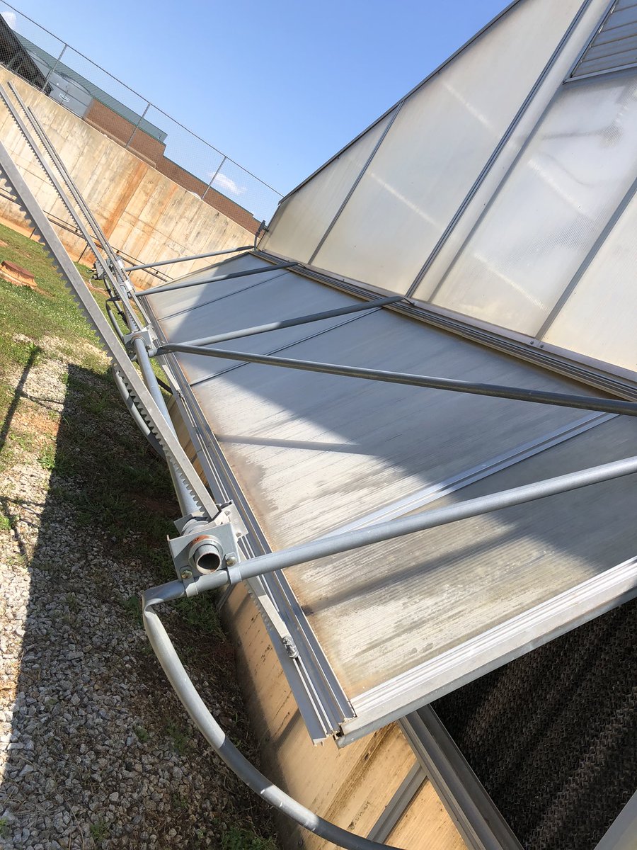 AlcovyHighFFA's tweet photo. A huge shoutout to the Pressure Washing Professionals (PWP) for giving the Alcovy Greenhouse a much needed bath!! Pictures do not do this job justice!! If you need any pressure washing done you should contact them!! #tigerag #committothecove #ncssbethebest https://t.co/J1gyTQlY64