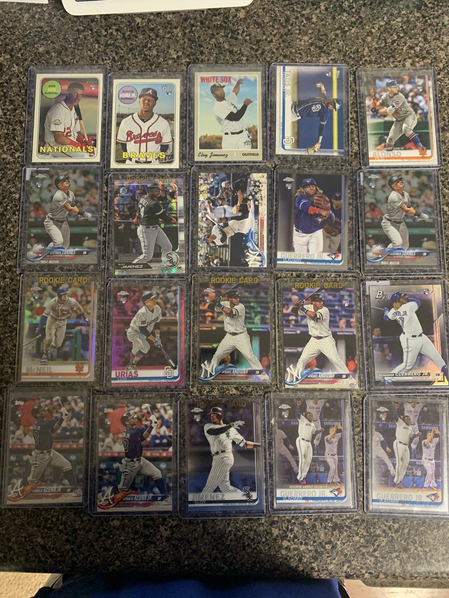 Baseball base cards I’ve been picking up. Definitely my favorite pick ups. Think in total I paid about $95ish? Really happy with it anyways.