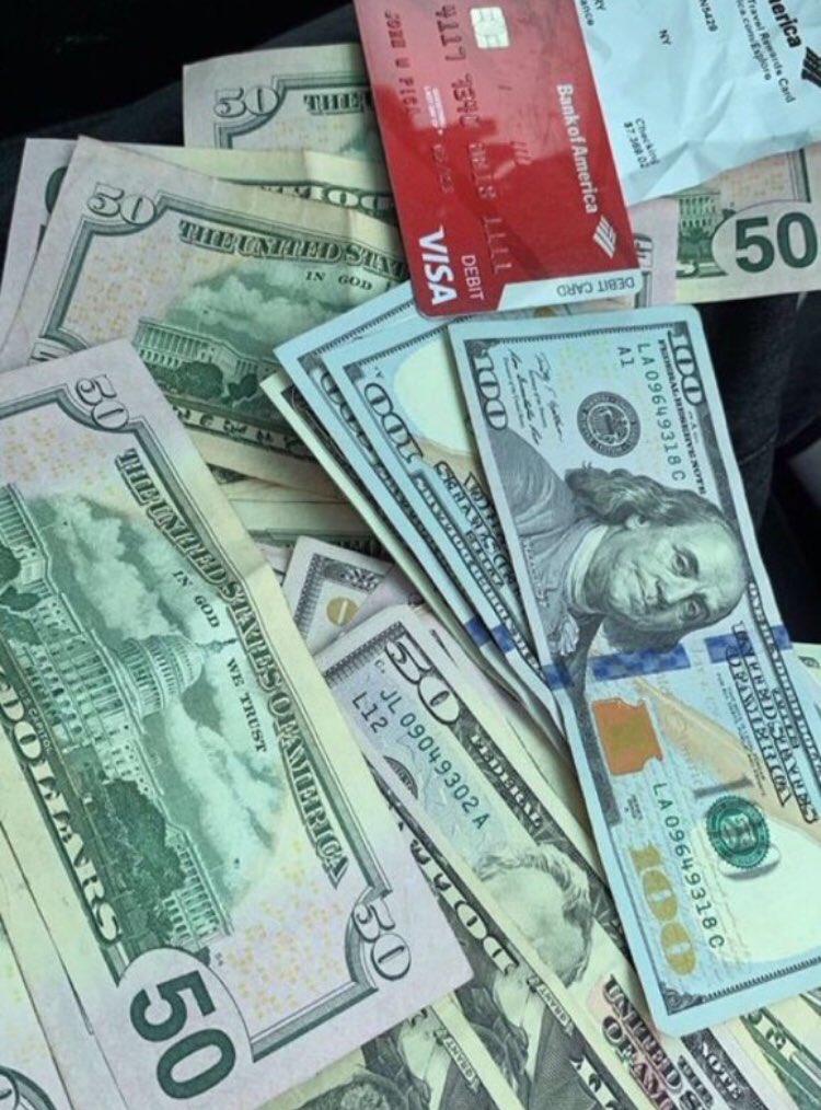 sugarmamalegit1's tweet photo. #sugarmomma I need trusted and committed babies. I do not want sex or nudes thanks. First 50 people who follow and retweet get $2000. I’m ready to spoil you with funds only if I can trust you with all have got https://t.co/fMGDy0nG4W