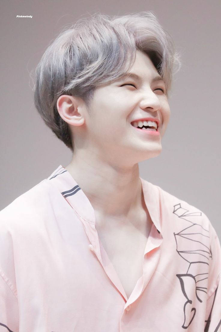 His smile is one of the bests #Wooziverse  @pledis_17  #SEVENTEEN