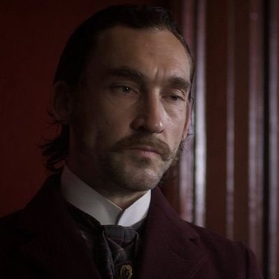 CainetteRPG's tweet photo. 𝑪𝒓𝒖𝒔𝒉𝒊𝒏𝒈 𝒂 𝒅𝒊𝒂𝒎𝒐𝒏𝒅

× PJs principales: @VictorianPsycho, PJ femenino a diseñar
× FCs: Joseph Mawle, FC femenino de época a elegir
× Otros PJs: Los de Ripper Street, la familia del PJ Femenino si la tuviera https://t.co/6Uiq5zKZzi