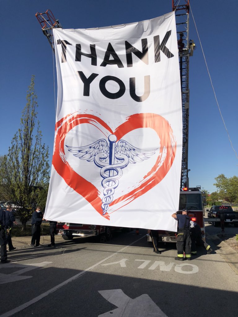 First responders will be thanking the heroes working at @ClarkMemorial this evening. 👏🏼