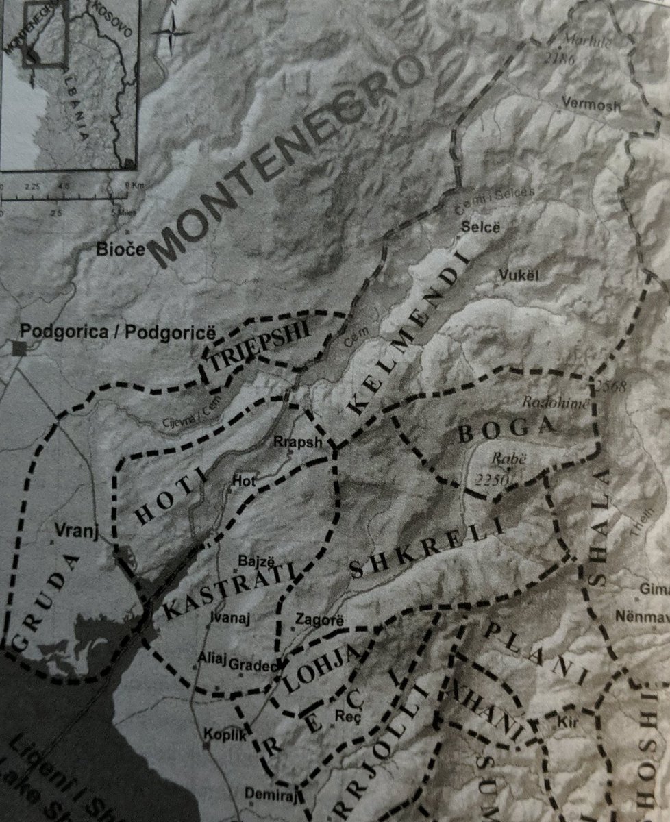 Malësia is divided into 7 tribes. Albanians being an unruly people who didn't like to take orders from others, the Ottomans created a bayrak system, having an Albanian from each region lead their own people. The order goes: Hoti, Gruda, Kelmendi, Kastrati, Shkreli, Trieshi, Koja.