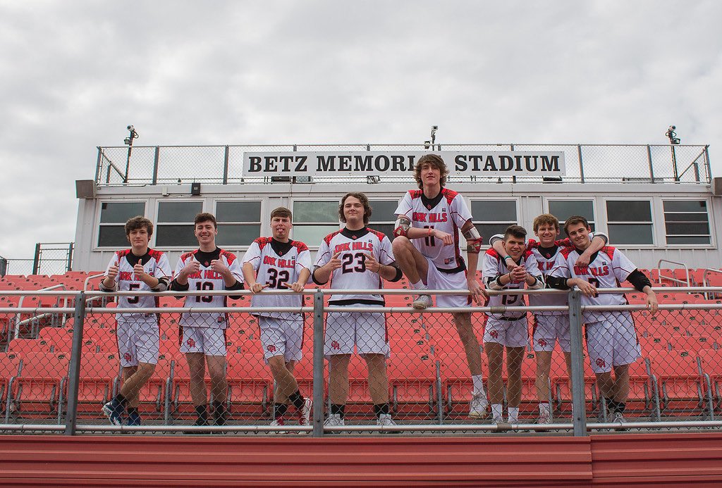 We’d like to thank our seniors for everything they have given to the program! From their dedication to the game and the program to their leadership on and off the field. Thank you class of 2020! Goodluck to you on your future endeavors and always wear the O-H with pride! #2020