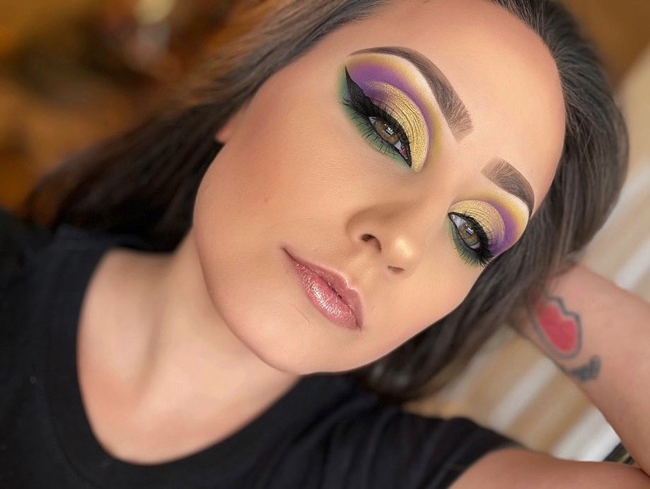 raynestorming's tweet photo. @bhcosmetics Makeup has been about the only thing keeping me out of a depression during this time 🖤 https://t.co/t05JHhlNGp