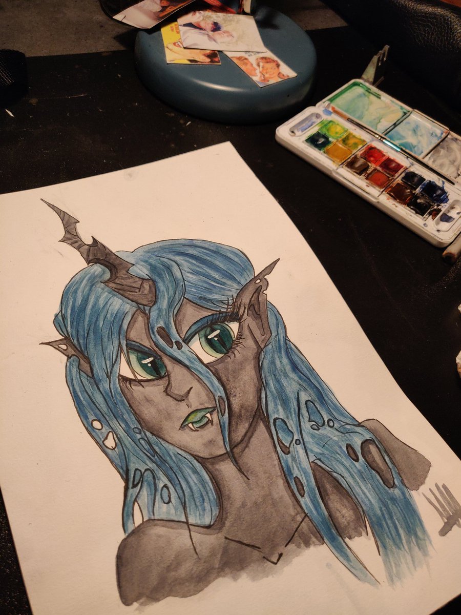 Day 40. Still in pain but it be like that. Ate a lot. Animal crossing. Watched a lot of older smosh videos. Decided to revisit one of my old coping mechanisms: my little pony. Watched/listened to some old favorite episodes and songs . Also drew my favorite villain Chrysalis
