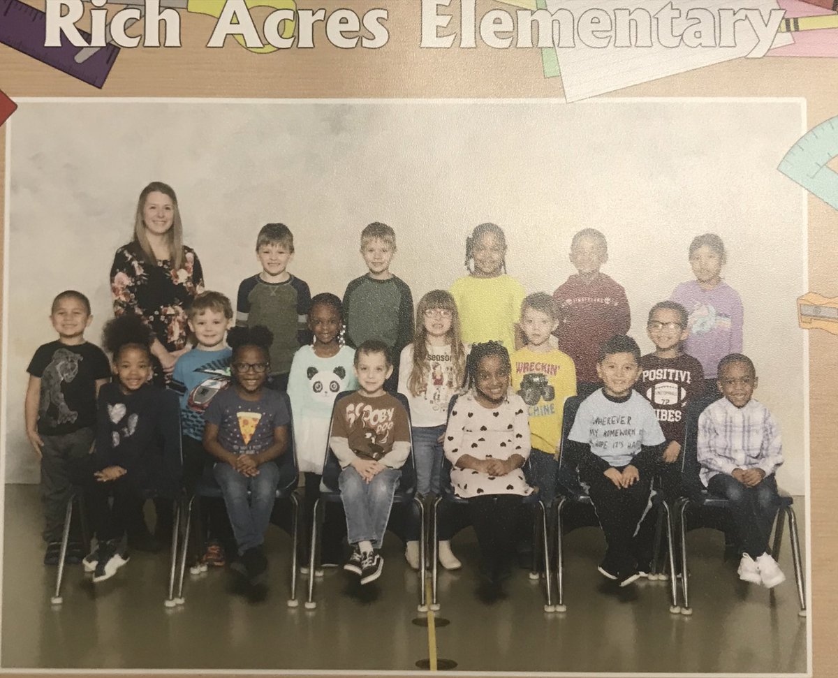 RichAcresElem's tweet photo. Did you know...Today is National Kindergarten Day!  We are lucky to have two amazing teachers and lots of amazing kids! #allthelovetoKindergarten #littleBucs https://t.co/aT6ZgHjqm5
