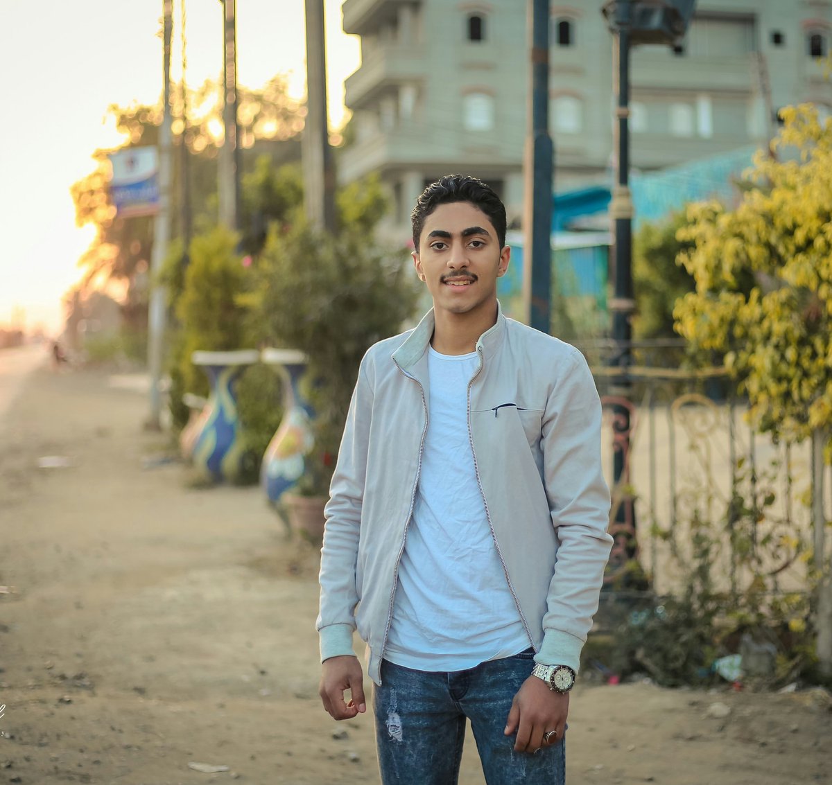 سـلامـاً عـلـى حـيـاة لـا حـيـاة فـيـهـا..🖤🔥