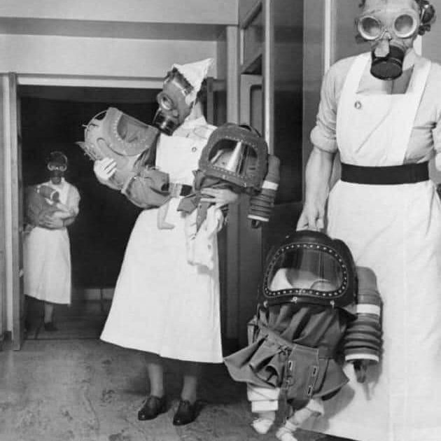 oridemierd4's tweet photo. La peste negra, que acabó con casi el 70% de la población de Europa, duró siete años (1346-1353)

La epidemia de viruela que terminó por hundir a México Tenochtitlan, duró cerca de un año (1520-1521) https://t.co/yIoyMoJXbW