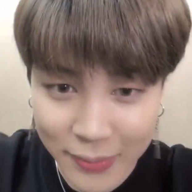 the softest and squishiest cheeks in the world: a devastating thread