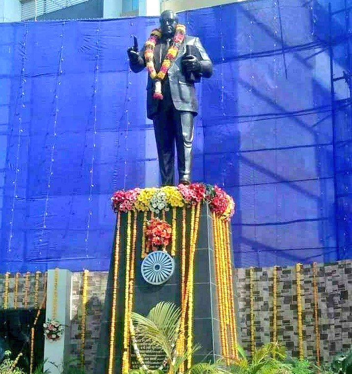 AkashKSingh2020's tweet image. मदद करने के लिए केवल, धन की ज़रूरत नहीं होती,
उसके लिए एक अच्छे मन की ज़रूरत होती है!!