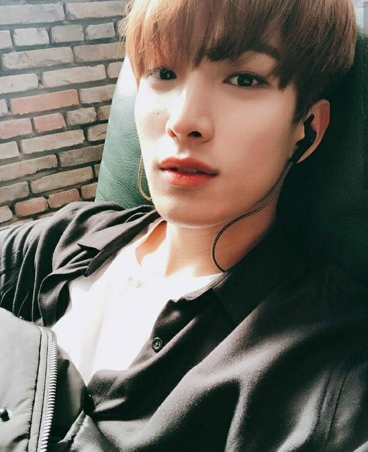 dk (svt)            sangyeon (tbz)