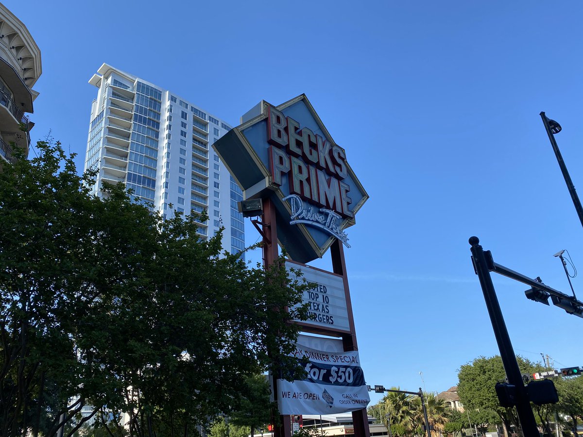 SeanTPendergast's tweet photo. #SPTakeoutChallenge Day 35! Took a little trip to @BecksPrime for burgers and fajitas (and homemade lemonade! Yum!) Five weeks, we made it to five weeks! If you can, support our restaurants.. #DedicatedToHouston https://t.co/vqUiOfaurJ