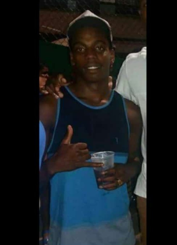 LombretB's tweet photo. Tá fazendo falta nesse tempo de pipa ♥️👊🏿
#MILTINHO 💔 https://t.co/3IfDJ9FNpi