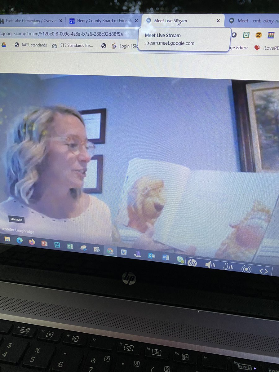 sburge1996's tweet image. Bedtime Stories taking place right now! #eastlakestrong @eastlake_hcs #remarkableremotelearningHCS #NationalLibraryWeek