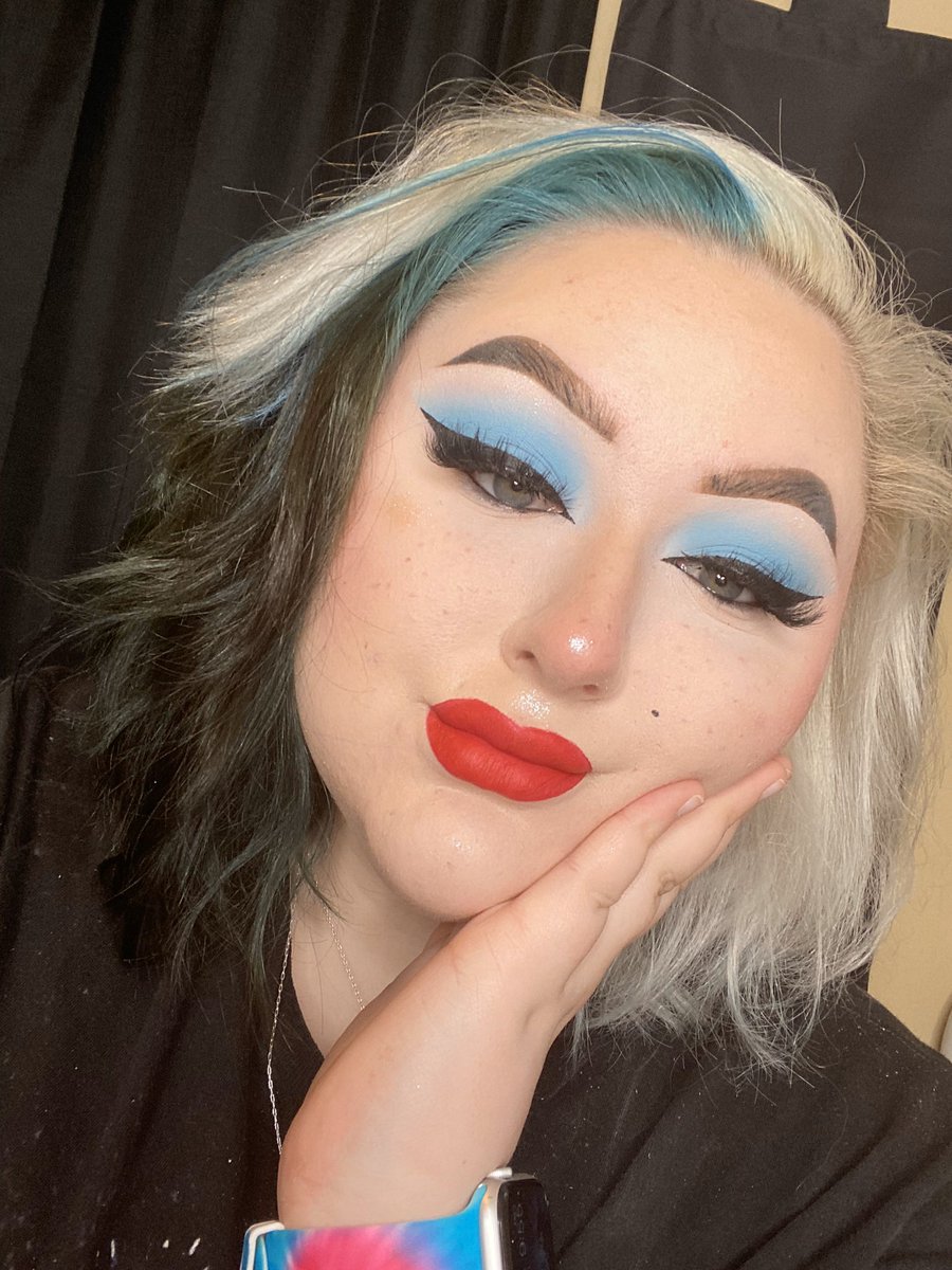 <a href="/JeffreeStar/">Jeffree Star</a> I’m in tears right now 🥺 tgis means so much to me Jeffree! I hope one day you see my artistry as well as possibly add me to your PR. It’s always been my dream. You are so amazing 😭❤️