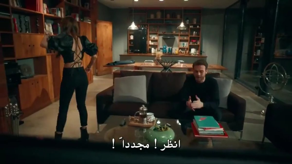 Efsun didnt escape To have a discussion with yamac for the first time,she did the same,in episode 10,20 and 22,y always insists so as she speaks frankly but she keeps on escaping and that makes him nuts,he wasnt violent with E he held Her hand so as she explains  #cukur  #EfYam +