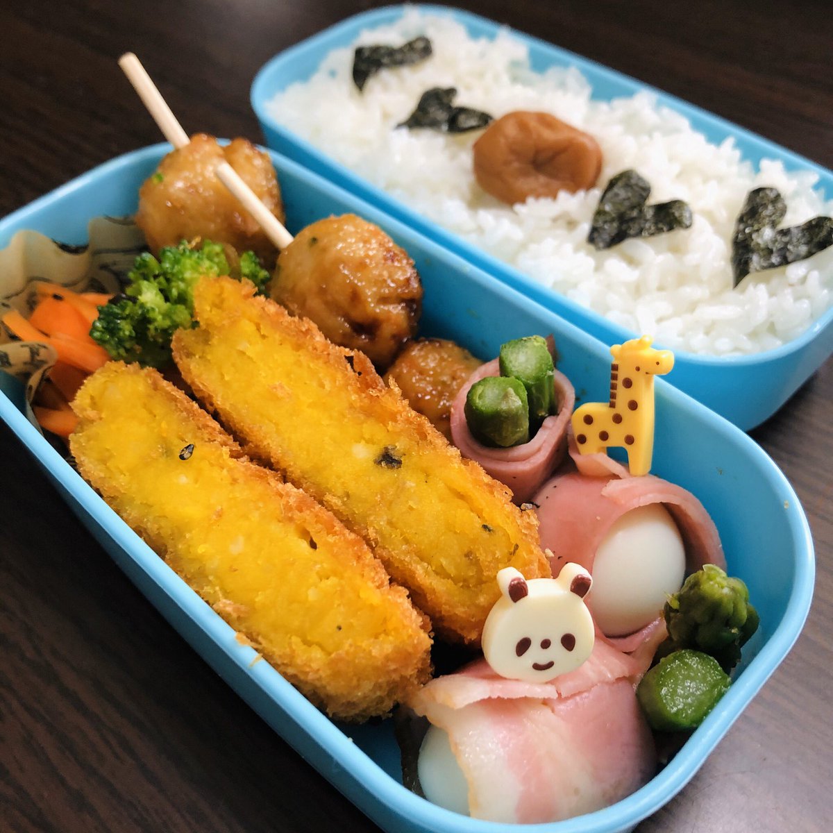 Yu_mi_56's tweet photo. 在宅ワークで人少ないゆうから、ラブリーなお弁当持たせた笑笑 https://t.co/dZ01TZPfQS