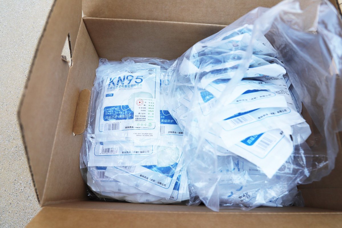 HenryMayoHosp's tweet photo. Thank you very much to @LogixFCU for their recent generous donation of protective masks. Our staff greatly appreciated your thoughtfulness and support. For more info on how to partner with us during these times please contact  661.200.1200, or visit https://t.co/MIXfx6rGA3. https://t.co/Y4vth1Yev2
