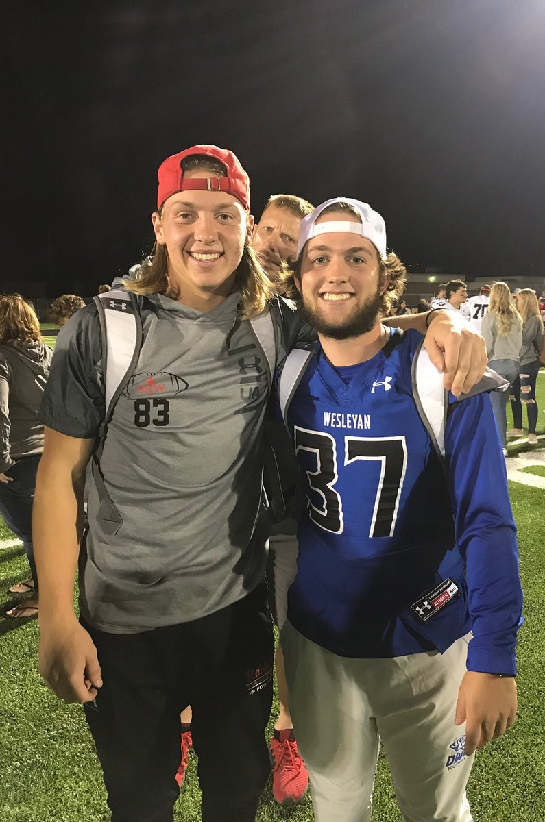 NoahSenden's tweet photo. happy birthday big man! can’t wait to kick your ass next year #bleedblue https://t.co/WXUw3OI00G