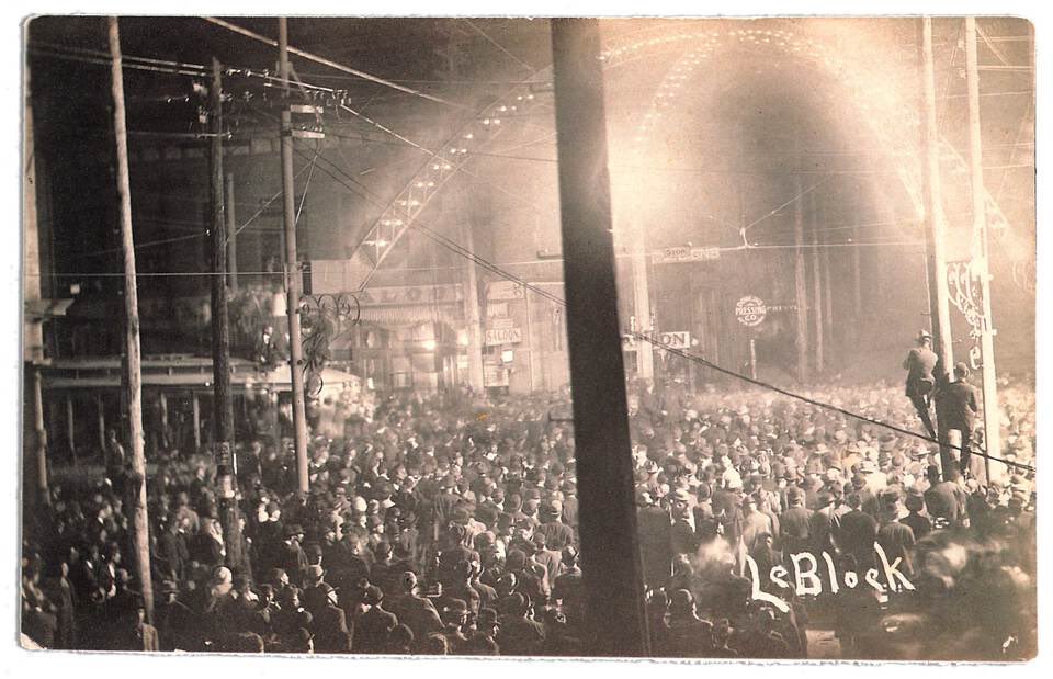 #21: Sundown Towns (Part 2)His head was put on a hitching post & one of his legs was brought back to Anna to prove he was lynched. AA were driven out of Anna after the James lynching, it’s been all white ever since. For over many years, the town stood for Aint-No-Niggas-Allowed