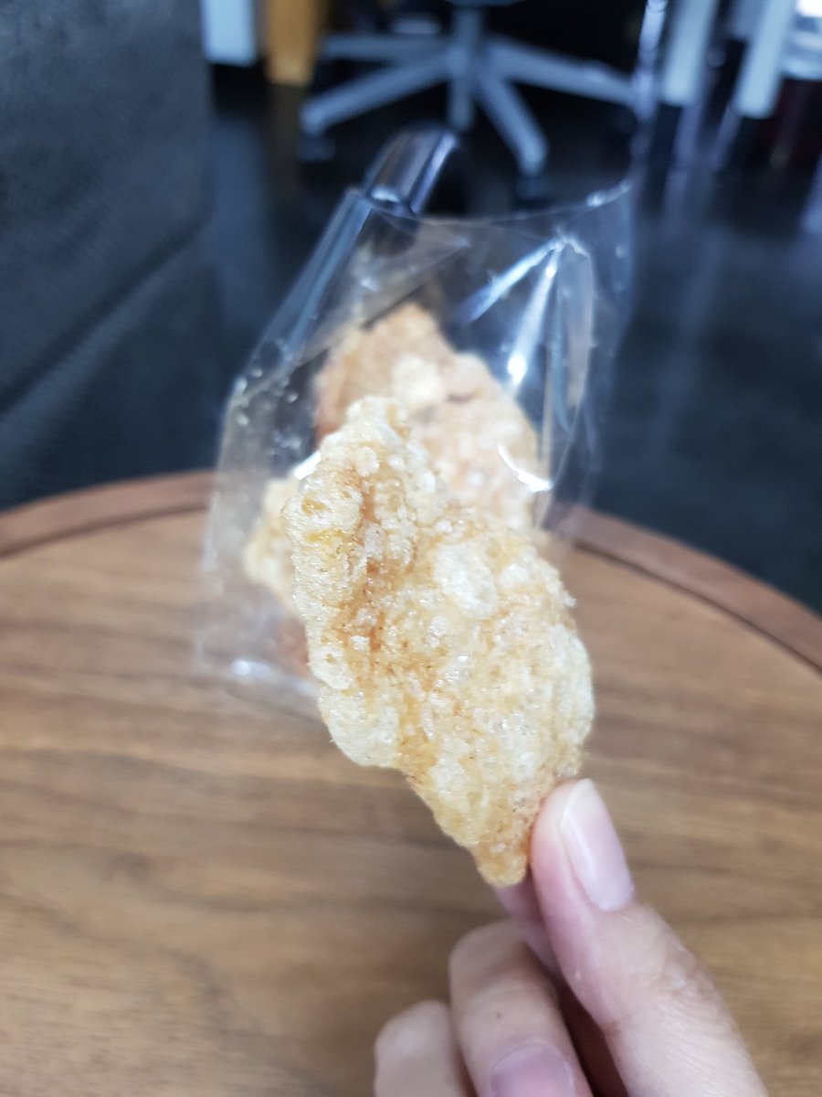 MP_MK_LiTz's tweet photo. @flippedpx ได้แคปหมูมาแล้วค่าาาา
ก้คือ แอบเพื่อนกินไม่ได้ เพราะกรอบมากกกกก ของใหม่จริง นี่เชื่อเลย ไม่มีกลิ่นเหม็น ไม่หืน ไม่อมน้ำมัน ชิ้นใหญ่กินเพลินนน https://t.co/oRNUyhJfFd