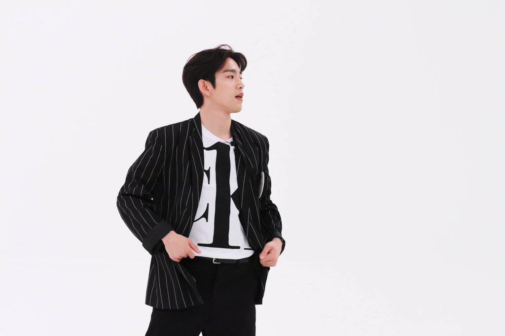 GOT7 on Weekly Idol (4)  https://m.post.naver.com/viewer/postView.nhn?volumeNo=28055411&memberNo=22171331 #GOT7    #갓세븐  @GOT7Official  #GOT7_DYE    #GOT7_NOTBYTHEMOON  