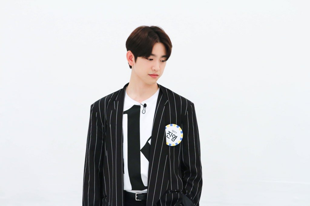 GOT7 on Weekly Idol (4)  https://m.post.naver.com/viewer/postView.nhn?volumeNo=28055411&memberNo=22171331 #GOT7    #갓세븐  @GOT7Official  #GOT7_DYE    #GOT7_NOTBYTHEMOON  