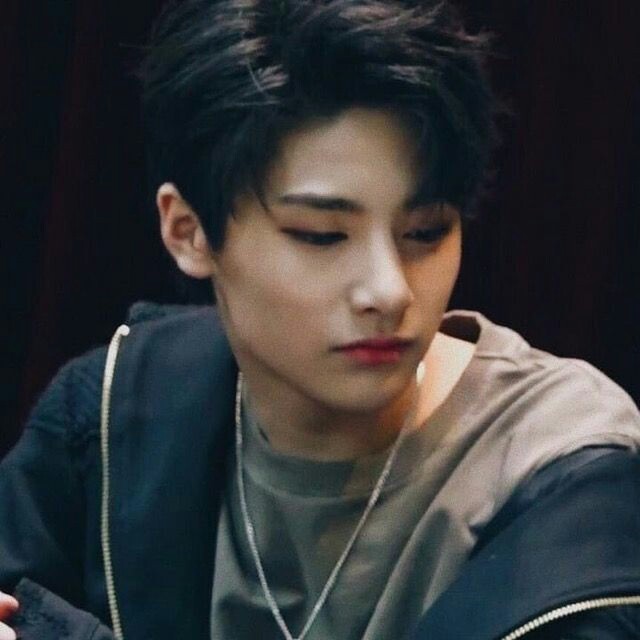 jeongin as rhodey