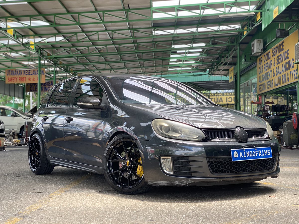 kingofrimsmy's tweet photo. VW Golf MK6 GTI with 5 spoke design rim
For inqury pls message me sms, wechat 012-9820693 or whatsapp me directly https://t.co/oNZrDy5LzS
#malaysiamotorsports #kingofrimsmy #newsportrims #vw #vwmalaysia #vwlove #vwforlife #vwclubmalaysia #mk6 #vwmk6 #vwmk6golf #golfmk6 https://t.co/iaXfJ8tabr