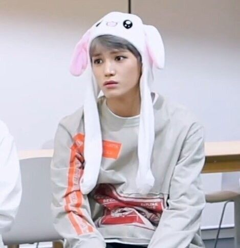 Taeyong the baby, wearing things that accentuate his baby-ness