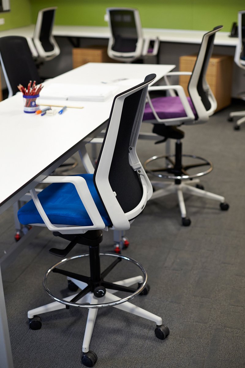 OfficeLineAU's tweet photo. Motion Executive Chair; The soft feel mesh provides, full, even support, conforming to the user's body with height and depth adjustable lumbar support. Perfect for any task, managerial and meeting room applications........https://t.co/Apg4YhTinm https://t.co/nxHm3x9djI