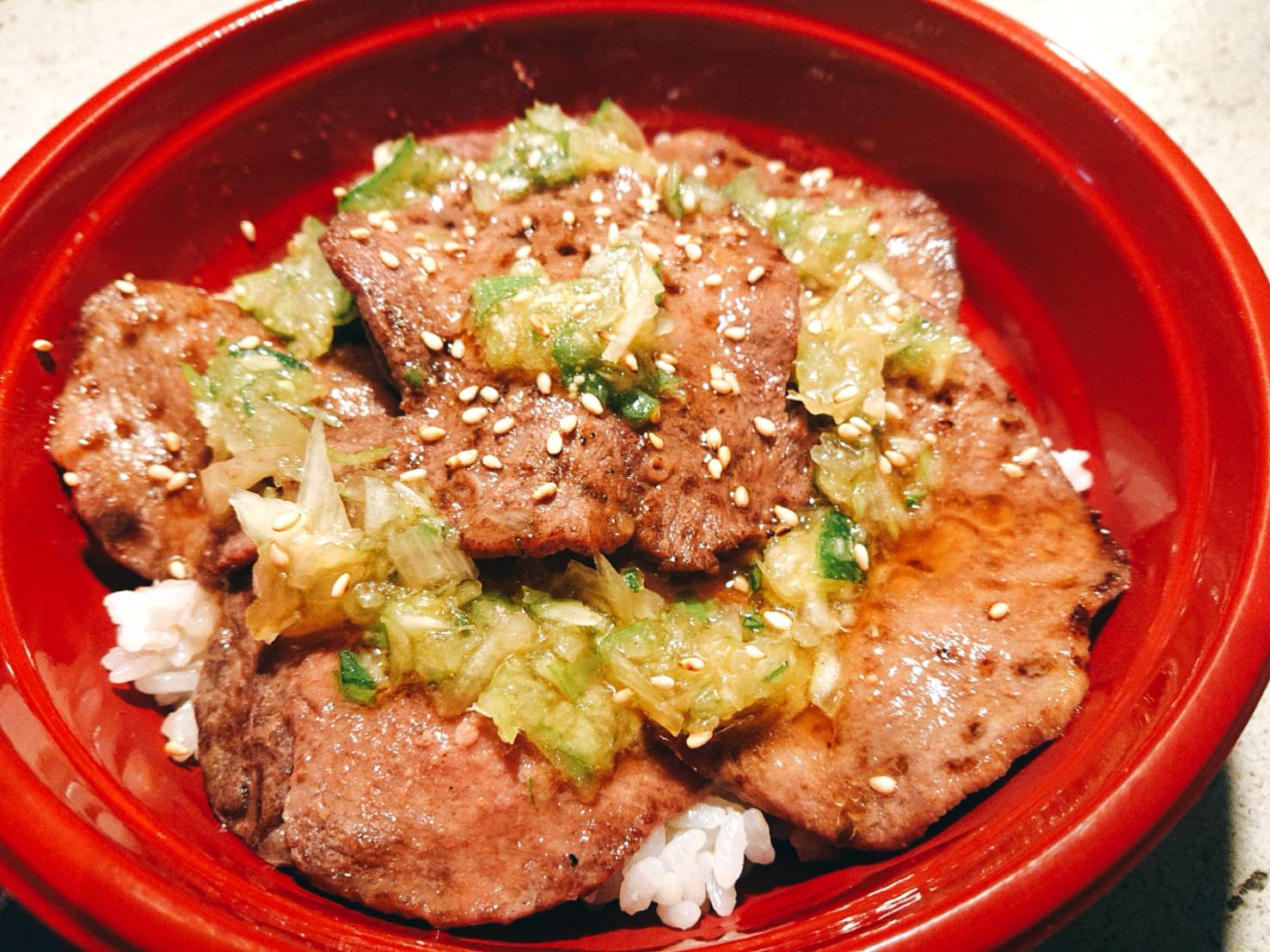 串もん酒場 ちゃい九炉 焼肉グルメ 296 ニクロー 成増店 駅 ほぼ 直結 徒歩30秒 ビルの5階 エレベーターの時間は除外 受注生産 笑 の焼肉弁当 500円 カルビ丼 赤身ステーキ丼など 800円 牛たん丼 みんなのテイクアウト 東京都板橋区成増2 12