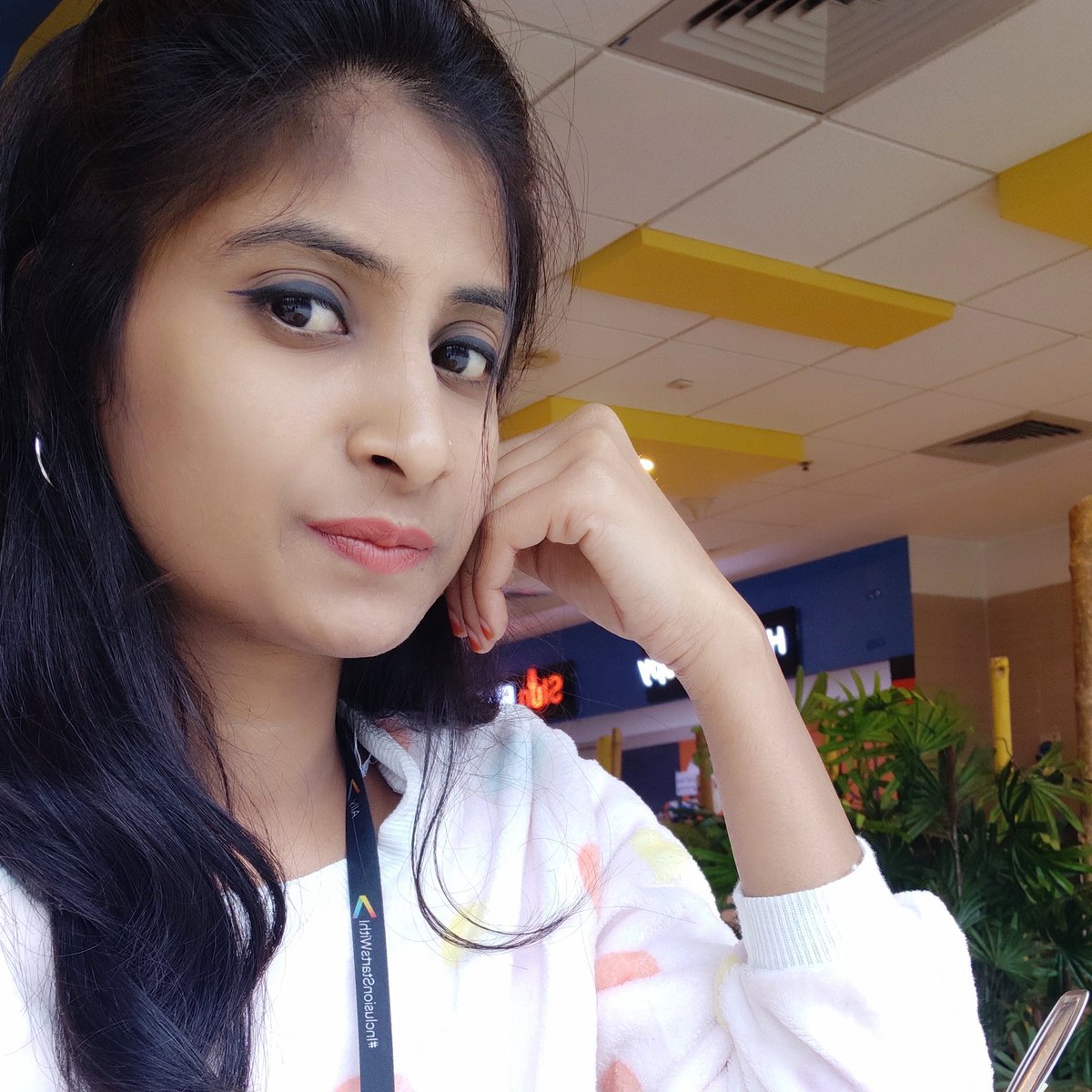 RiyaTamil4's tweet photo. #NewProfilePic https://t.co/hV8WfzC69K