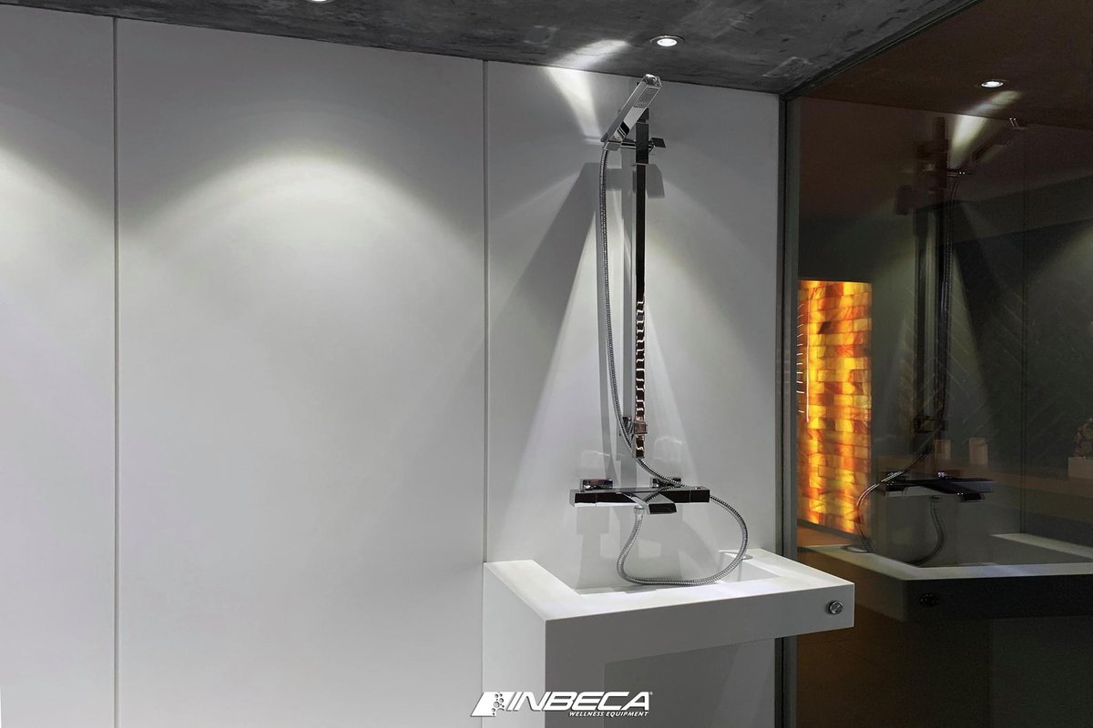 InbecaGrup's tweet photo. Los #bañosdevapor de solid surface son de fácil limpieza y evitan la proliferación de gérmenes, hongos y bacterias. Así, a los beneficios que para la #salud tiene la eliminación de toxinas se le añade la tranquilidad que ofrecen en cuanto a higiene. #inbeca https://t.co/CyPe5lM9ss